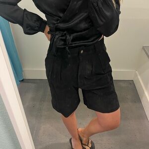 Amazing suede long shorts